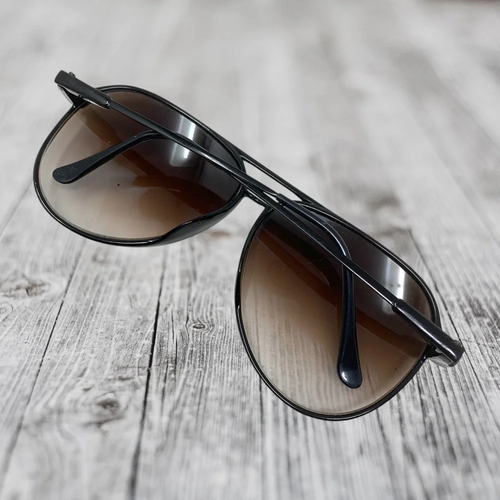 Vintage Aviator Sunglasses Black Metal Carbon Fibre Frame Taiwan 8050 Top Gun